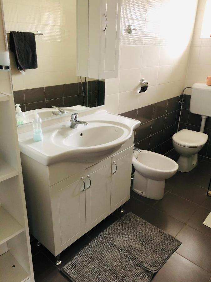 Apartman Lina 우마그 외부 사진